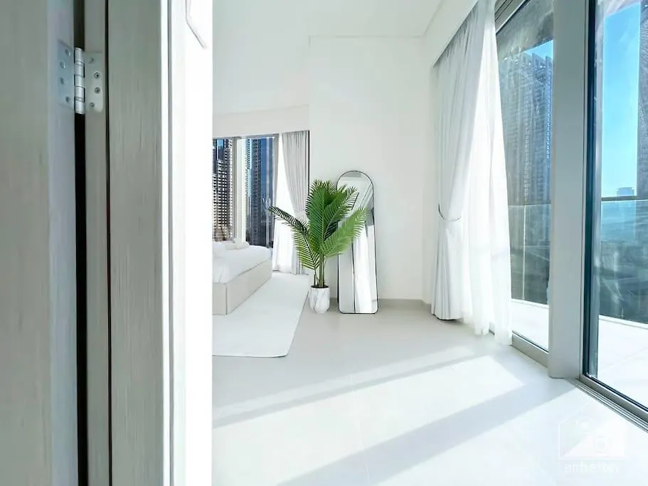 Luxury & Elegance In Downtown Fountain Views Apartment Dubai