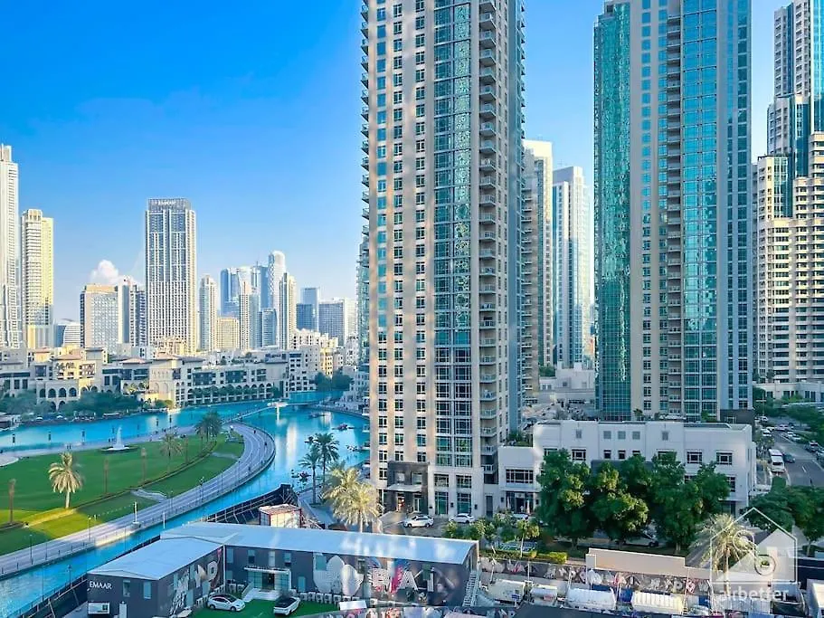 Luxury & Elegance In Downtown Fountain Views Apartment Dubai